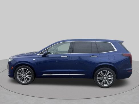 Certified 2025 Cadillac XT6 Premium Luxury FWD image 9