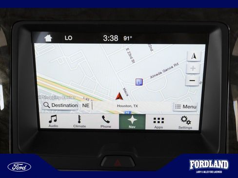 Used 2017 Ford Expedition Limited w/ Equipment Group 301A AWD/4WD image 11