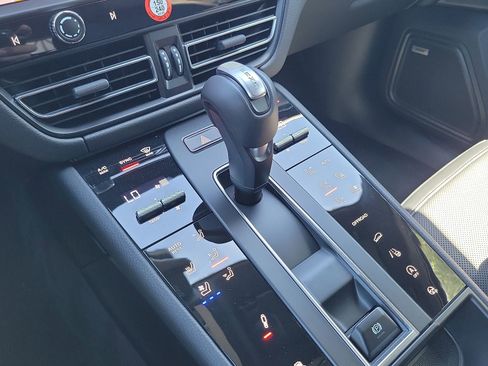 New 2025 Porsche Macan Turbo AWD/4WD image 24