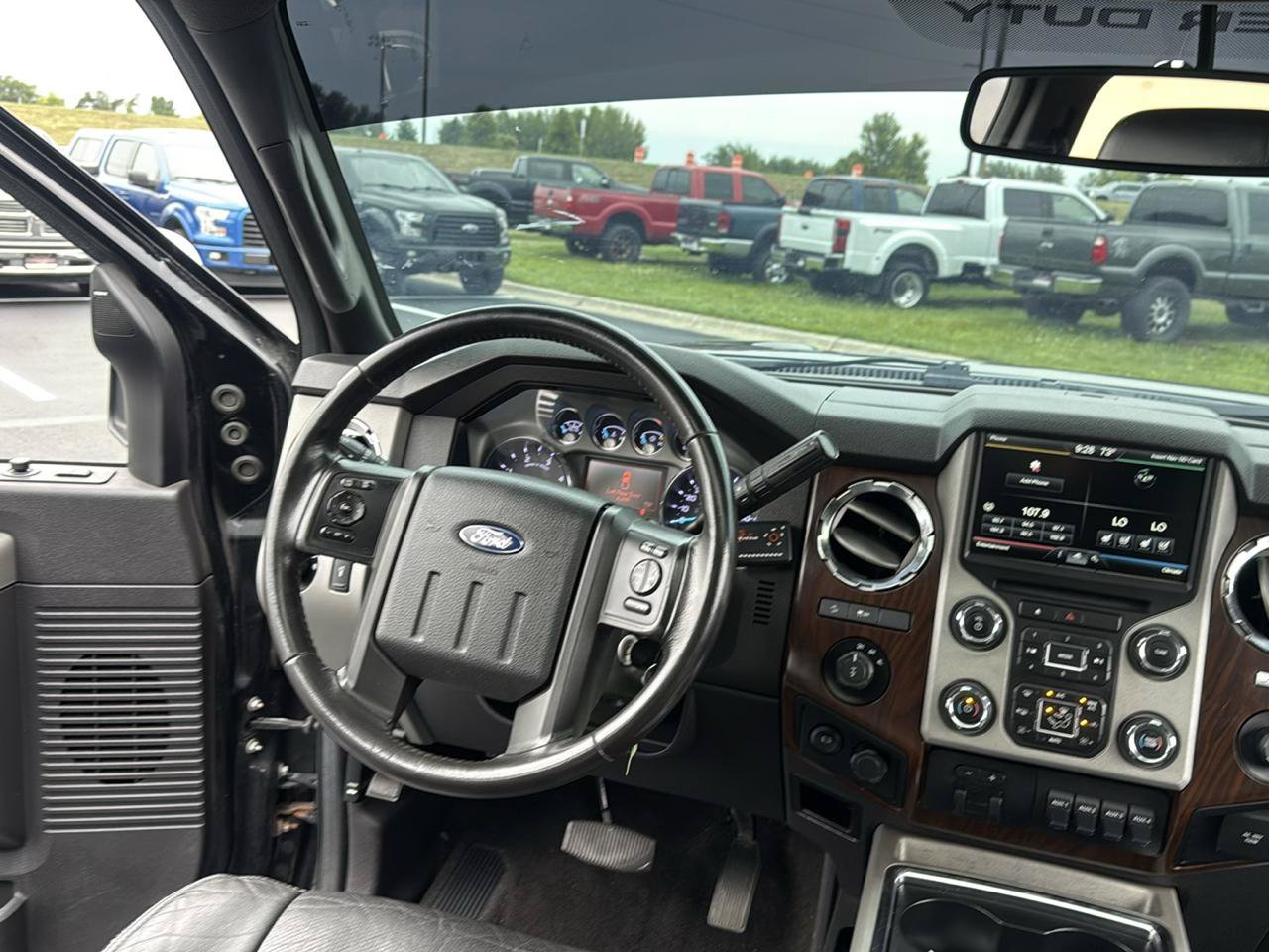 Used 2016 Ford F350 Lariat w/ Lariat Ultimate Package AWD/4WD image 24