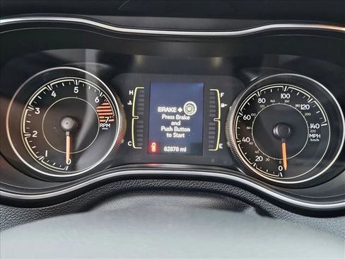 Used 2020 Jeep Cherokee Latitude Plus image 10