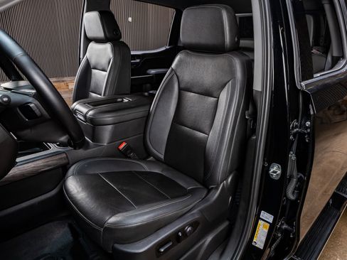 Used 2021 Chevrolet Silverado 1500 LTZ w/ Technology Package image 30