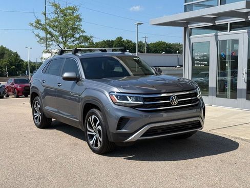 Used 2023 Volkswagen Atlas Cross Sport SEL AWD/4WD image 1