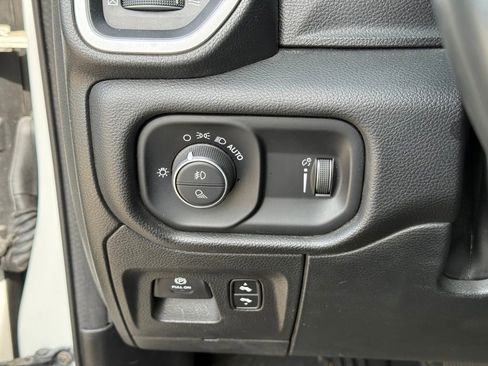 Used 2023 RAM 1500 Big Horn AWD/4WD image 18