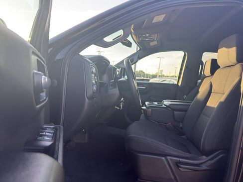 Used 2021 GMC Sierra 1500 4x4 Crew Cab w/ Sierra Value Package image 11