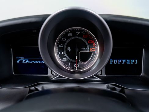 Used 2022 Ferrari F8 Tributo image 28