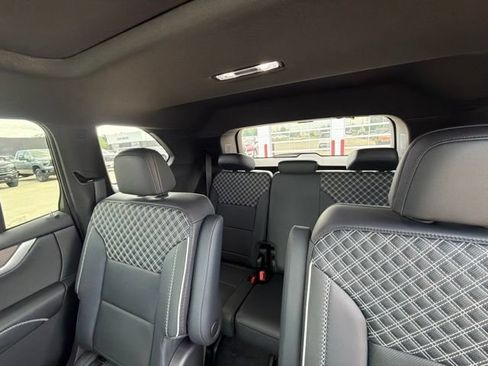 New 2026 GMC Acadia Denali w/ Super Cruise Package AWD/4WD image 27