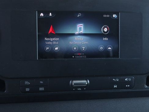 Used 2019 Mercedes-Benz Sprinter 2500 image 33