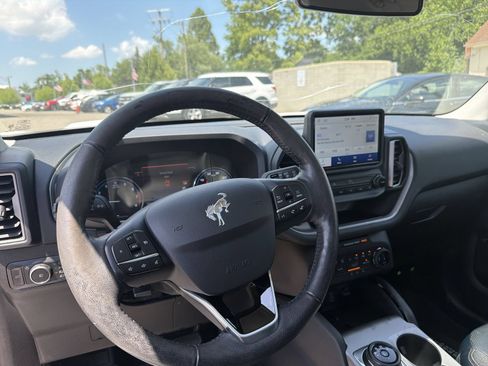 Used 2022 Ford Bronco Sport Outer Banks w/ Tech Package AWD/4WD image 21