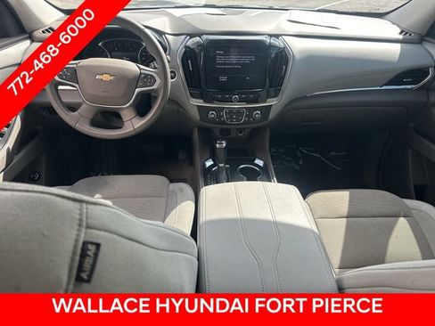 Used 2020 Chevrolet Traverse LT FWD image 17