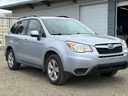 Used 2016 Subaru Forester 2.5i Premium w/ Popular Package #1 image 2