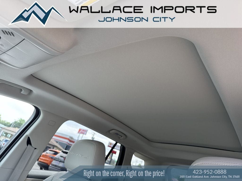Used 2024 GMC Terrain Denali w/ Black Diamond Edition AWD/4WD image 15