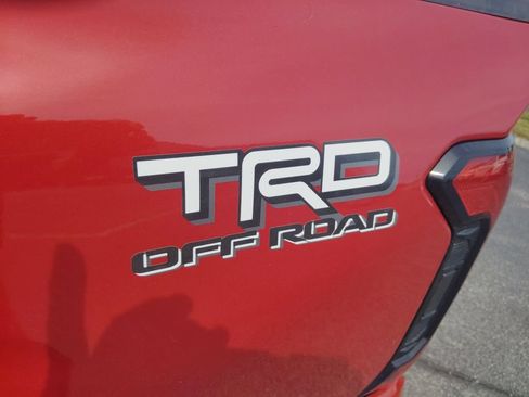 New 2026 Toyota Tacoma TRD Off-Road AWD/4WD image 15
