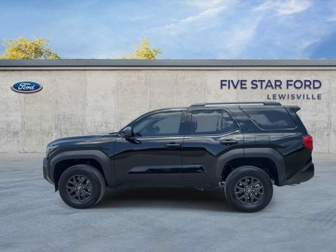 Used 2025 Toyota 4Runner SR5 RWD image 5
