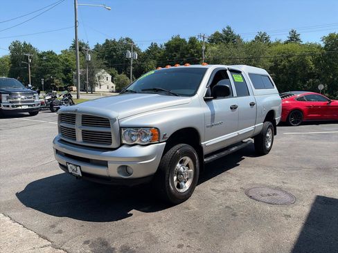 Used 2004 Dodge Ram 3500 Truck SLT w/ Sport Appearance Group AWD/4WD image 4