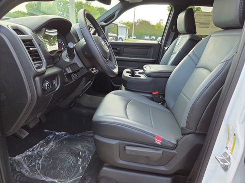 New 2026 RAM 3500 Tradesman AWD/4WD image 12