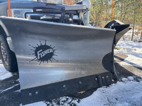 Used 2022 Ford F250 XLT w/ XLT Value Package image 2