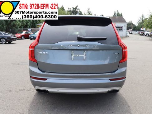 Used 2017 Volvo XC90 T5 Momentum w/ Vision Package AWD/4WD image 10