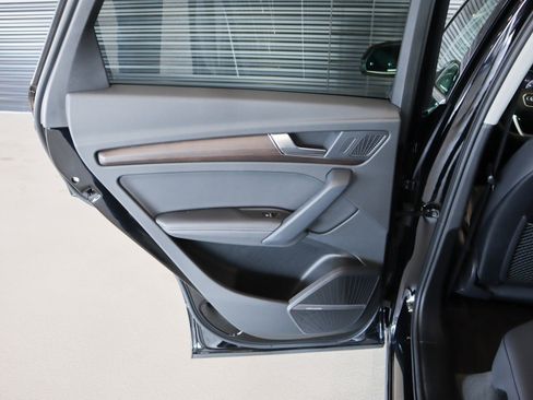 Used 2023 Audi Q5 2.0T Premium Plus w/ Premium Plus Package image 33