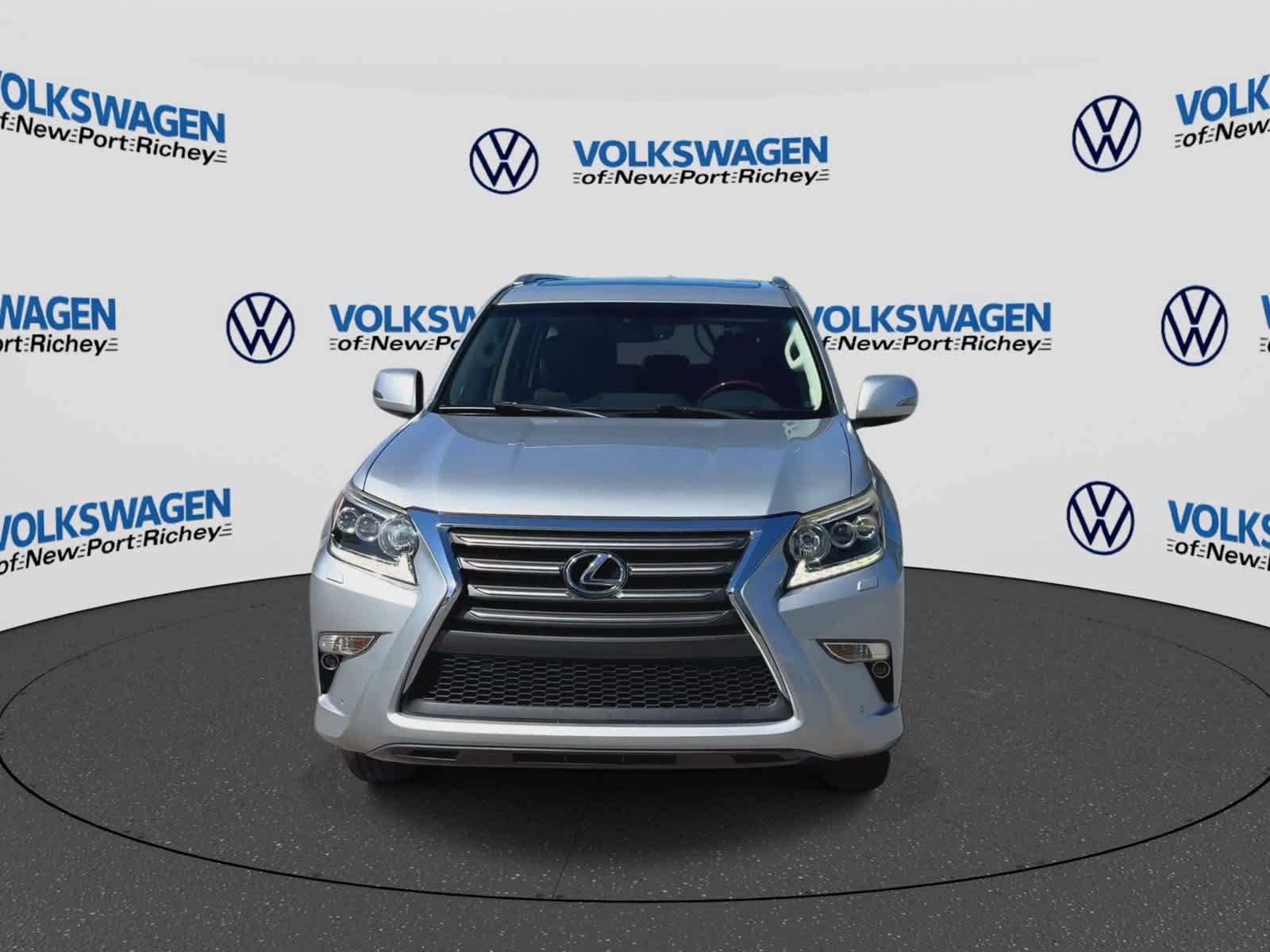 Used 2016 Lexus GX 460 w/ Premium Package AWD/4WD image 3