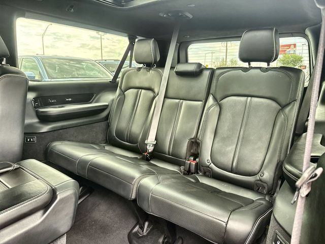 Used 2024 Jeep Grand Wagoneer L Series II w/ Quick Order Packagew 28T AWD/4WD image 24