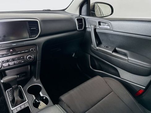 Used 2022 Kia Sportage LX image 28