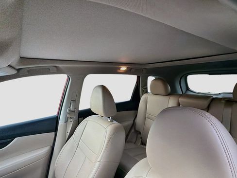 Used 2019 Nissan Rogue SL w/ Premium Package FWD image 26