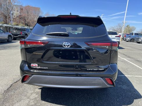 New 2026 Toyota Highlander Limited image 5