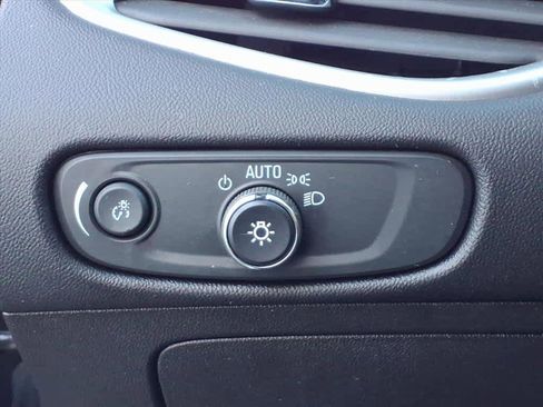 Used 2024 Chevrolet Malibu LT FWD image 12