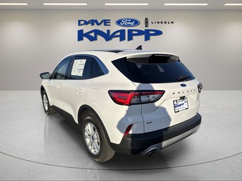 Used 2022 Ford Escape SE w/ Cold Weather Package image 6