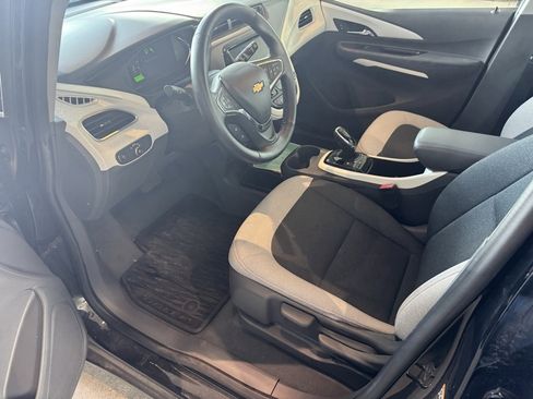 Used 2019 Chevrolet Bolt LT image 5