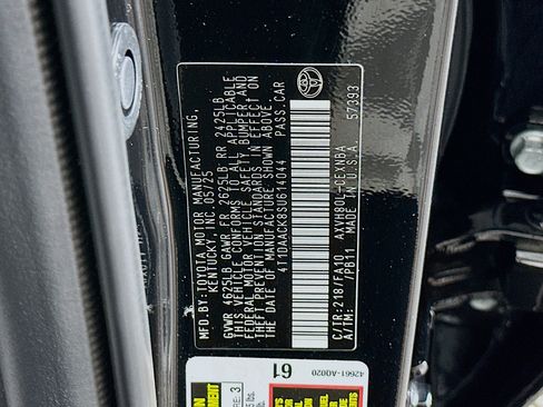 Used 2025 Toyota Camry LE w/ Convenience Package FWD image 12