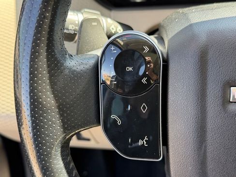 Used 2018 Land Rover Range Rover Velar S AWD/4WD image 21