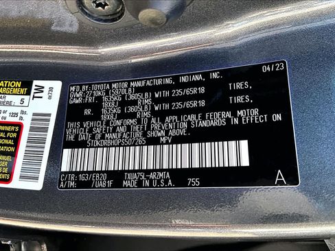 Used 2023 Toyota Highlander XLE AWD/4WD image 33