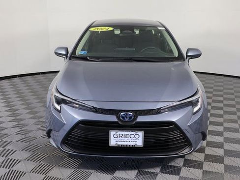 Used 2024 Toyota Corolla LE image 3