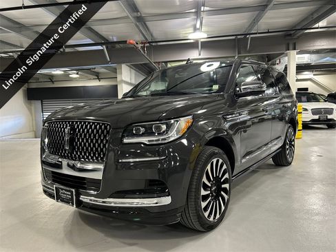 Certified 2023 Lincoln Navigator Black Label image 5