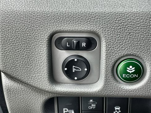 Used 2019 Honda Pilot Touring image 16