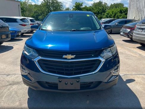 Used 2019 Chevrolet Equinox LT w/ Driver Convenience Package FWD image 2