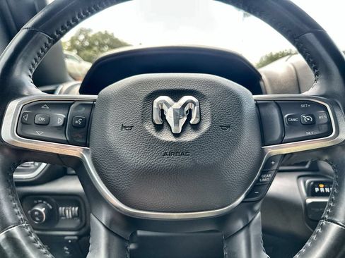 Used 2022 RAM 1500 Laramie RWD image 33