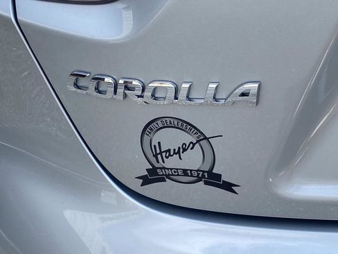 Used 2025 Toyota Corolla LE FWD image 5