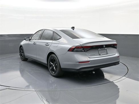 New 2025 Honda Accord SE image 8