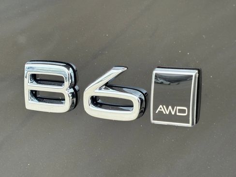 New 2026 Volvo XC90 B6 Plus w/ Protection Package Premier image 10