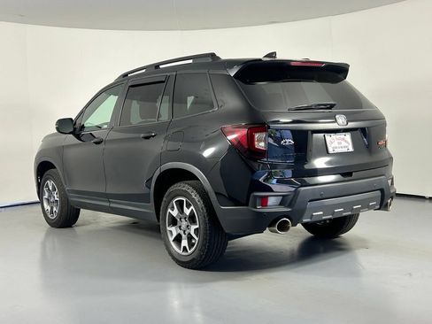 Used 2023 Honda Passport TrailSport image 5