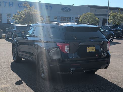 Certified 2024 Ford Explorer XLT w/ Equipment Group 202A AWD/4WD image 4