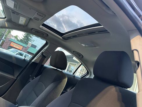 Used 2015 Chevrolet Cruze LT w/ Sun And Sound Package FWD image 13