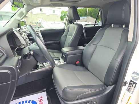 Used 2019 Toyota 4Runner SR5 Premium AWD/4WD image 13