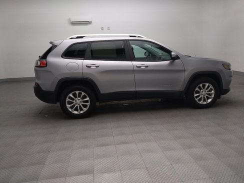 Used 2020 Jeep Cherokee Latitude AWD/4WD image 10