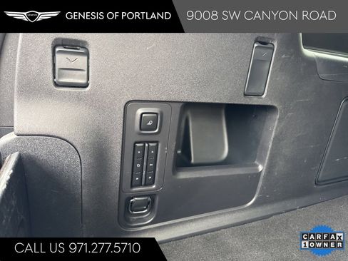 Used 2025 Lincoln Navigator L Reserve image 13