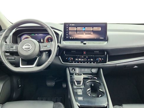 Used 2024 Nissan Rogue SL w/ SL Premium Package image 12