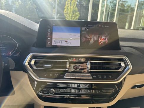 Used 2022 BMW X3 xDrive30i w/ Convenience Package w/ZPA image 13